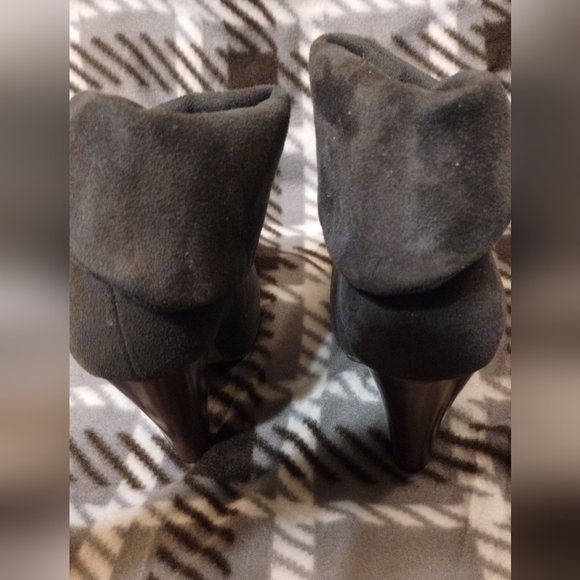 Women's boots - Picture 2 of 4